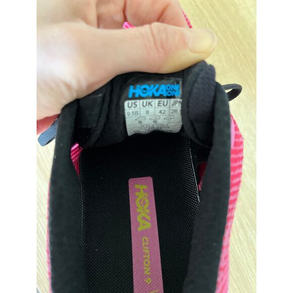 Hoka Clifton 9 Women’s Running Shoes | Size 9.5B | Raspberry Strawberry Pink EUC - Picture 9 of 10
